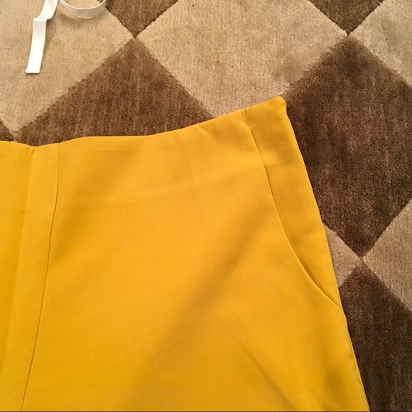 ❤️NWT❤️ Lace up bandeau & hi-waist shorts-great for summer - Picture 4 of 8